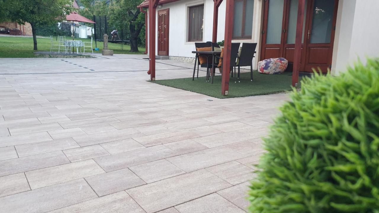 Sarreti Apartmanhaz Balatonfüred Esterno foto