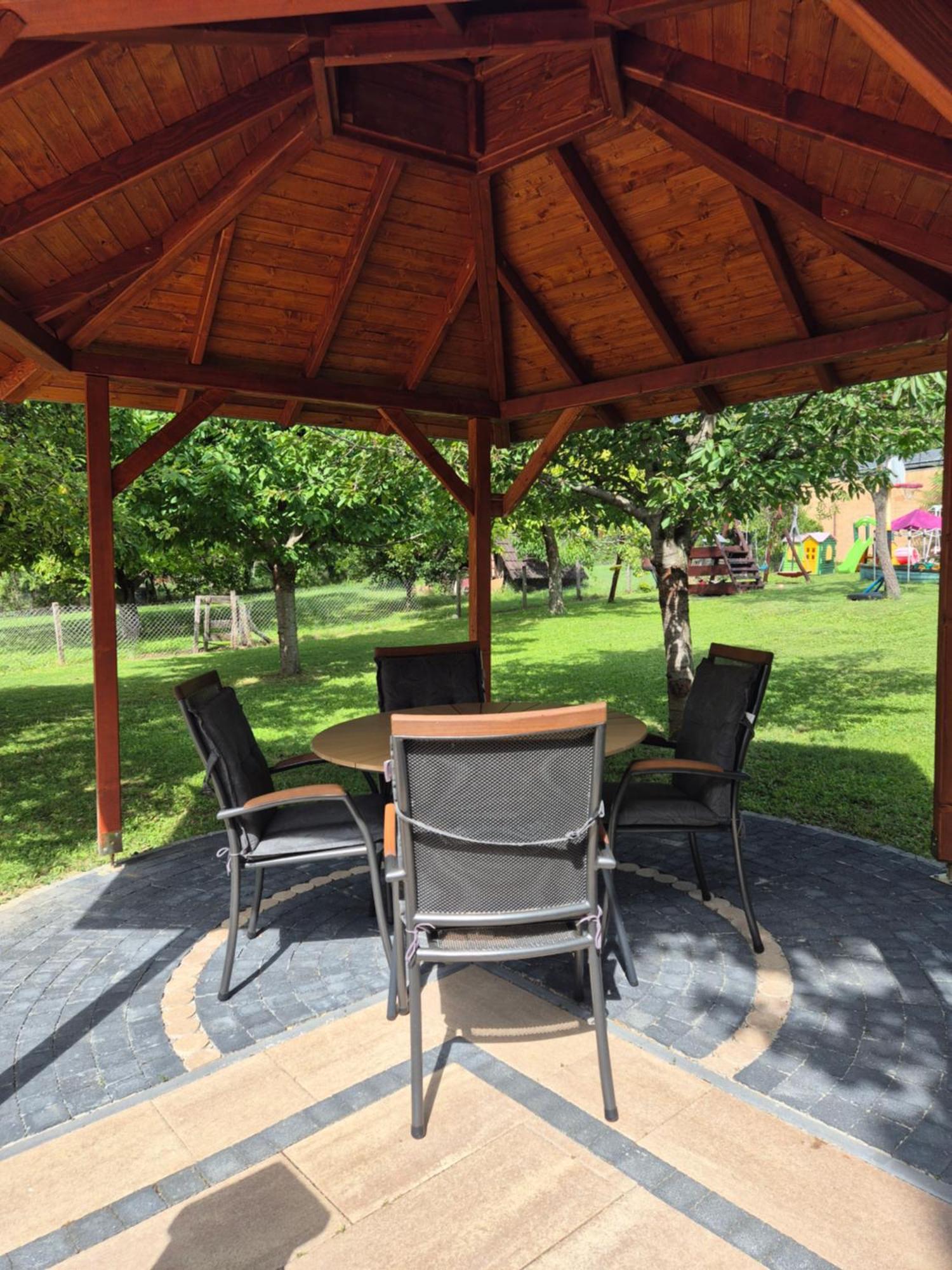 Sarreti Apartmanhaz Balatonfüred Esterno foto