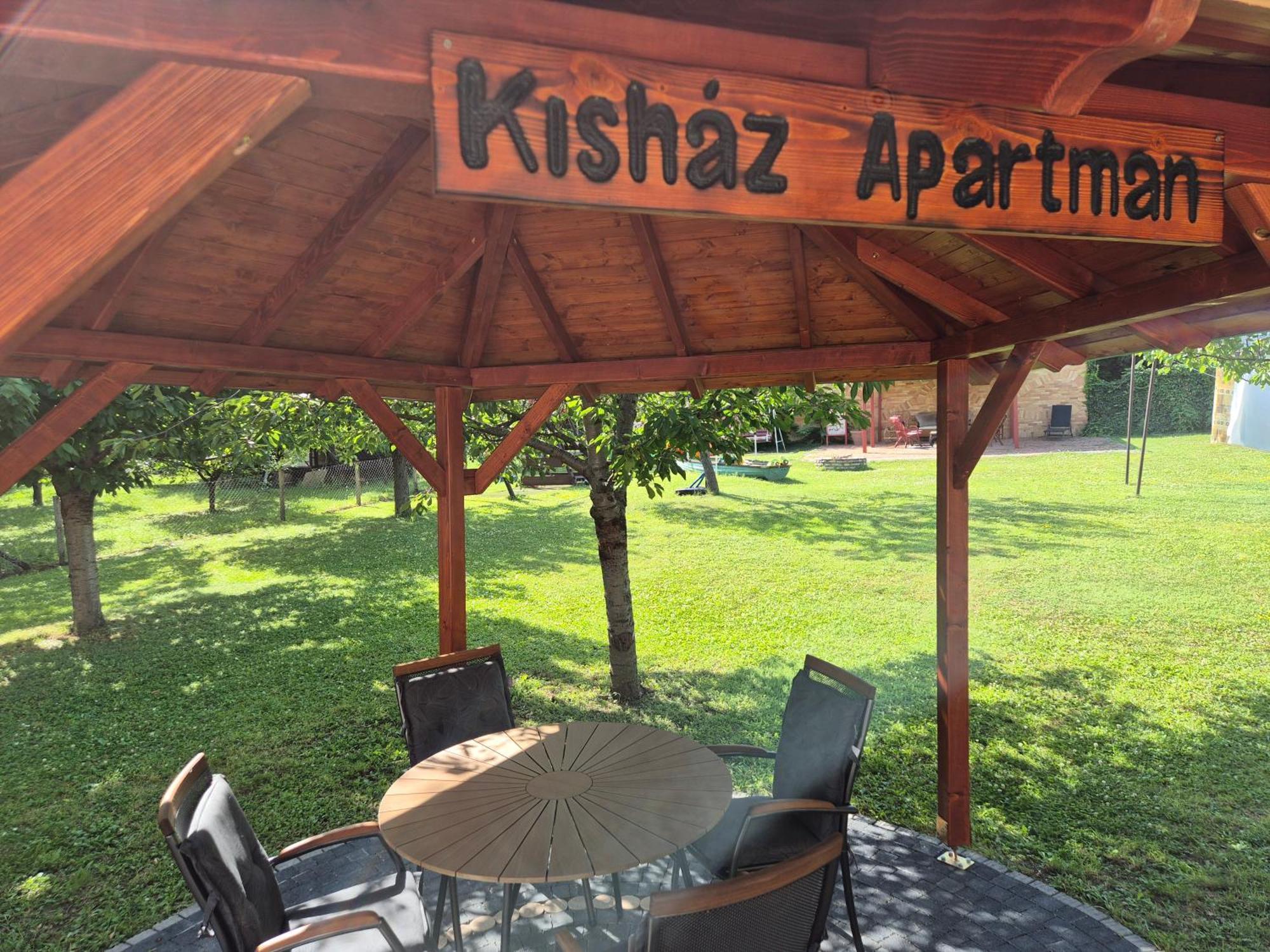 Sarreti Apartmanhaz Balatonfüred Esterno foto