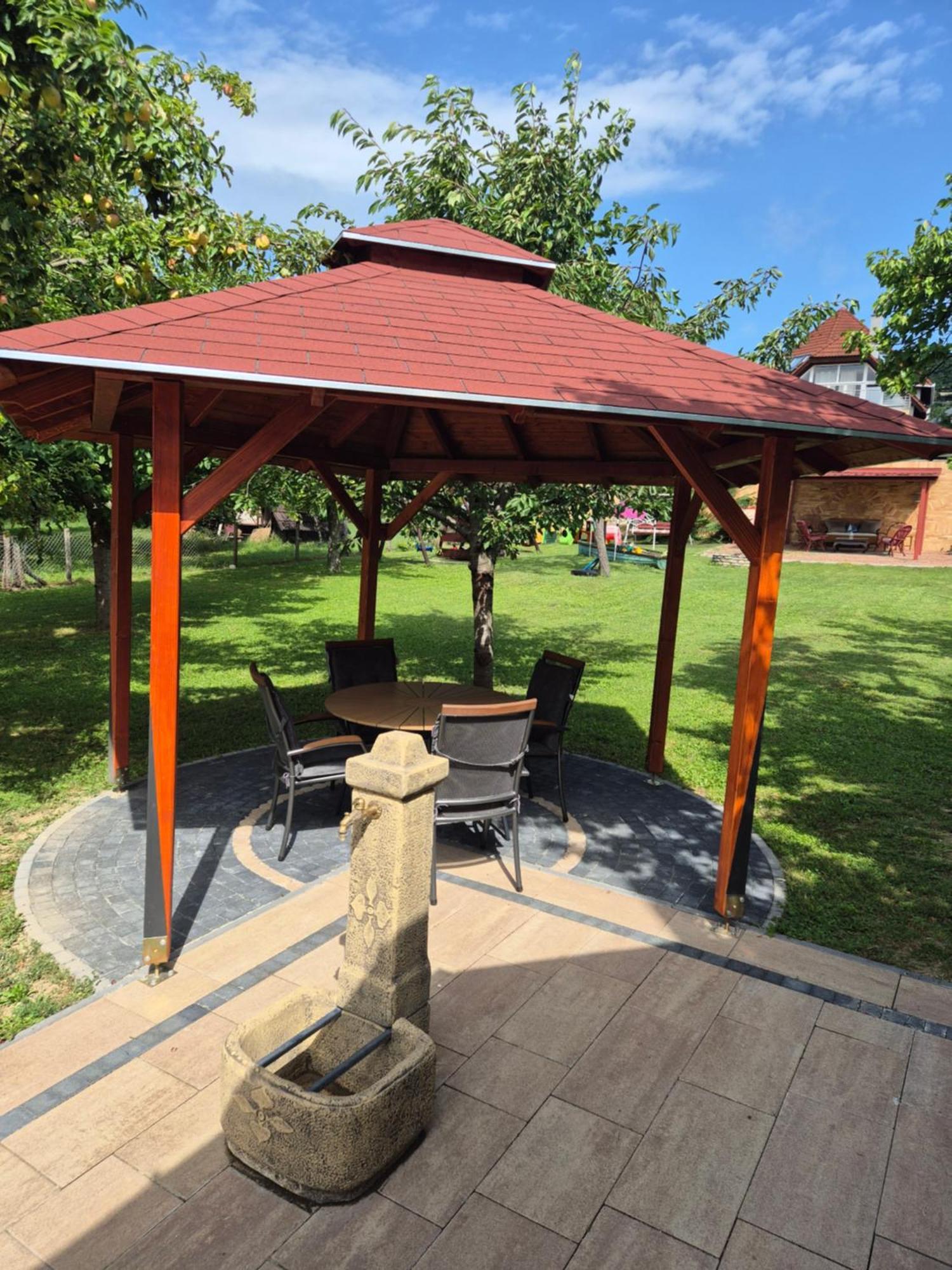 Sarreti Apartmanhaz Balatonfüred Esterno foto